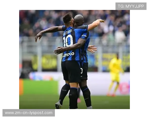 卢卡库背身护球转身怒射,罗马前场强势压制——一场战术与意志的对决揭秘